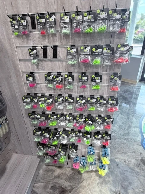Packaged terminal tackle arranged on a retail display